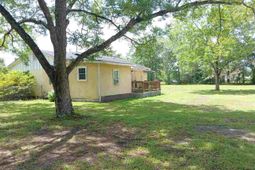 221 Pecan Drive photo 4