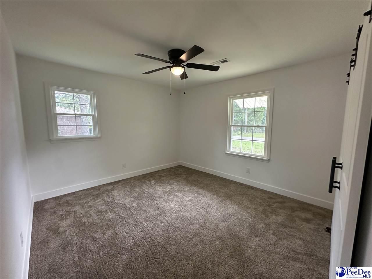 96 Chapman Drive Photo 12