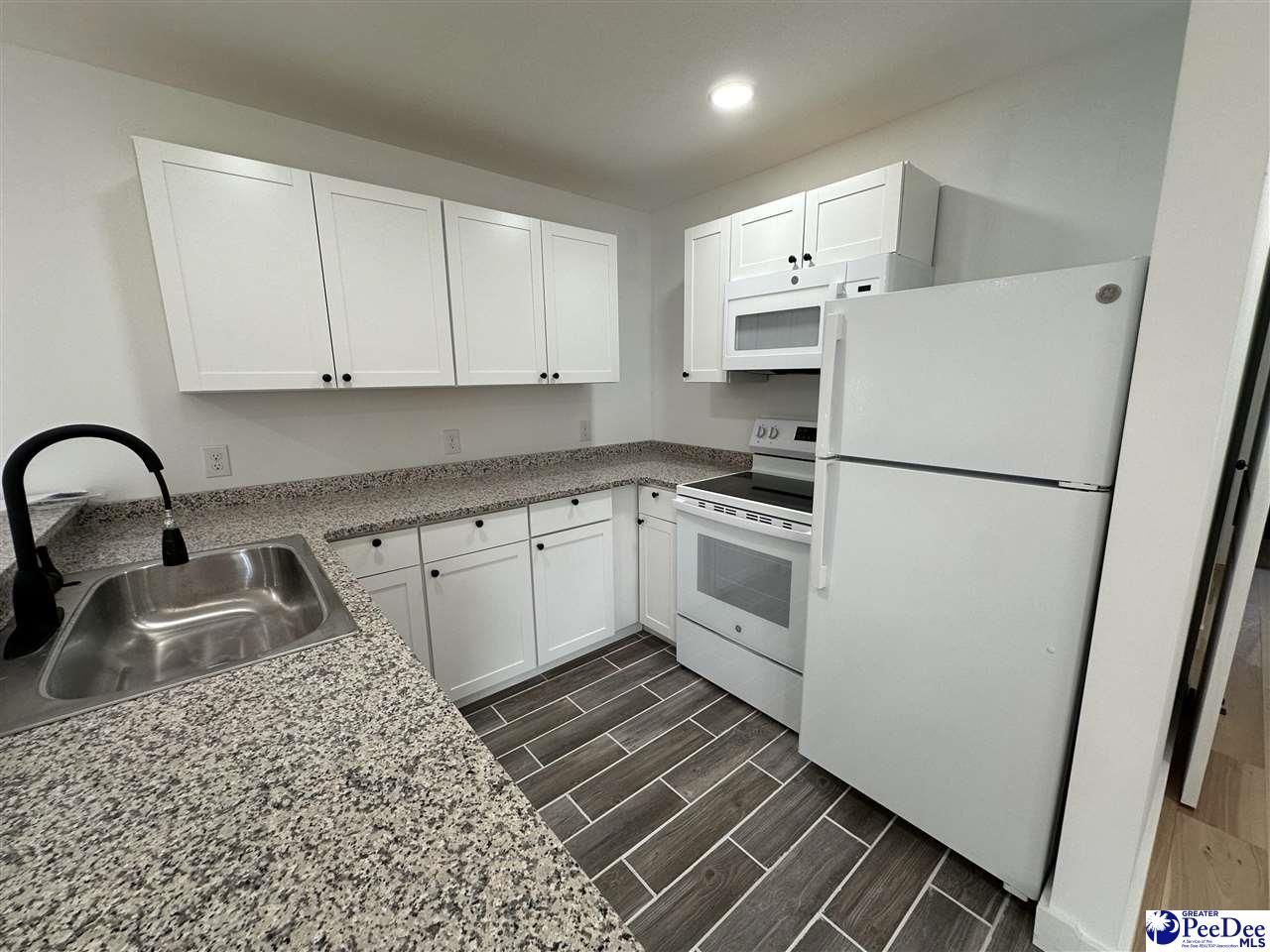 96 Chapman Drive Photo 7