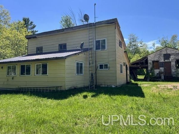 54335 Gay Road, Schoolcraft Twp, MI 49945