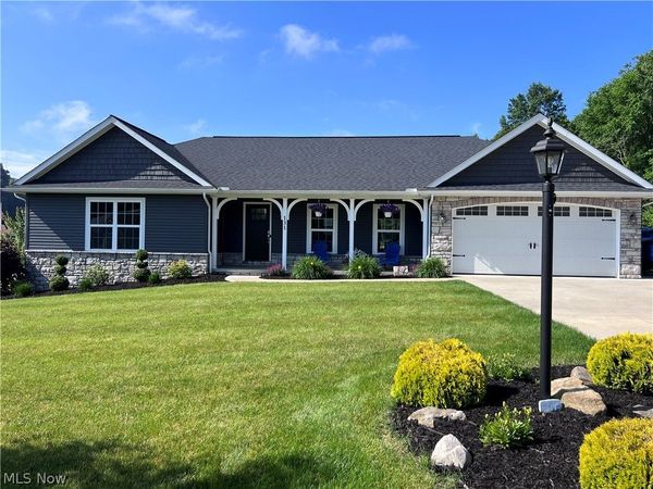 131 Sarah Lane , Millersburg, OH 44654
