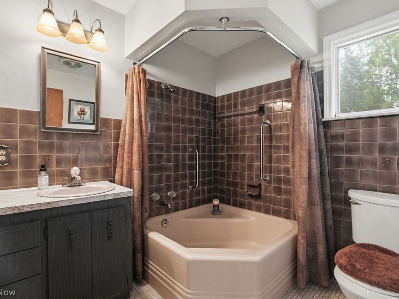 8134 Mentor Avenue, Mentor, OH 44060 Photo 23