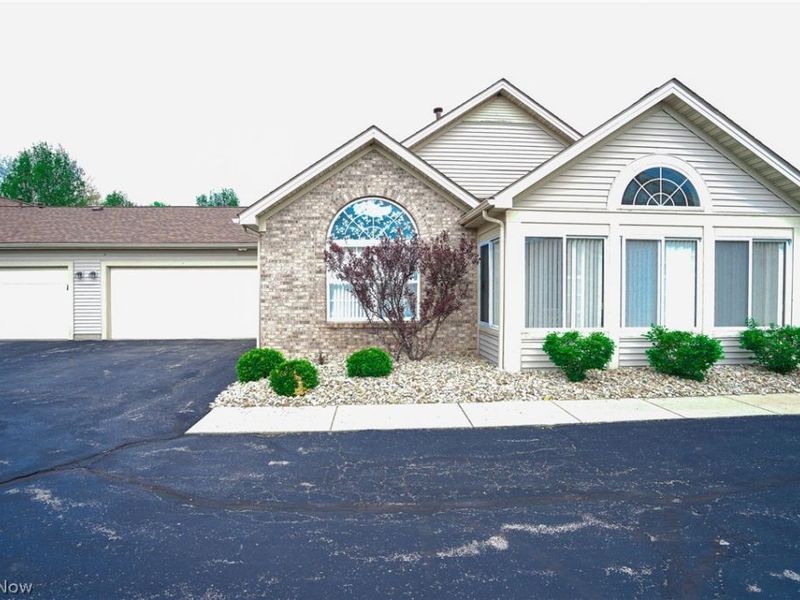 695 E Western Reserve Road, Unit 702, Poland, OH 44514 Photo 3