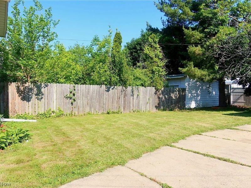 13716 Tyler Avenue, Cleveland, OH 44111 Photo 32