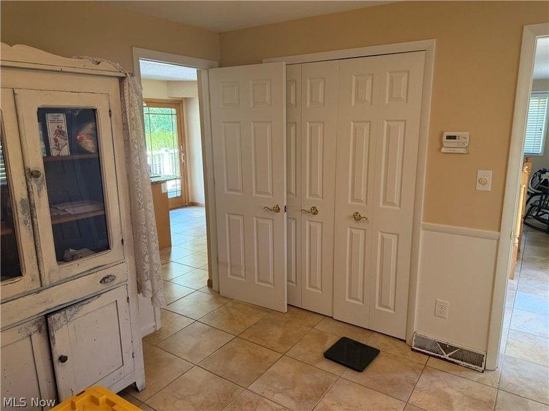8094 Rolling Brook Road, Northfield, OH 44067 Photo 29