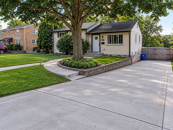 142 Xavier Drive, Verona, PA 15147
