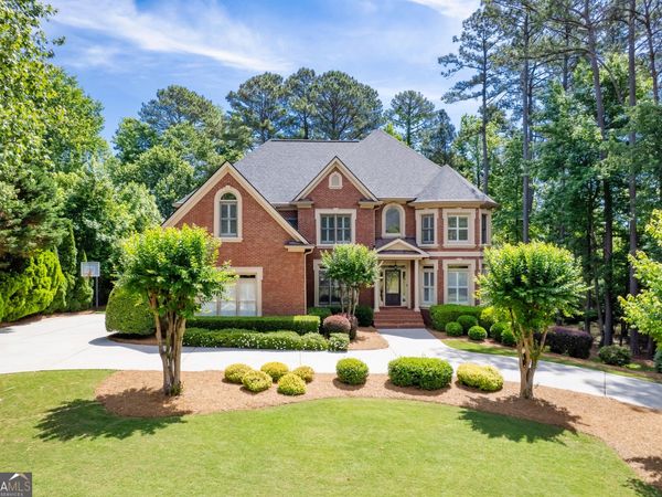 5510 Stoneleigh Drive, Suwanee, GA 30024