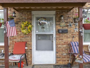 2292 LEE HWY, MOUNT SIDNEY, VA 24467