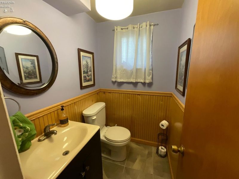 209 Parkview Drive, Walbridge, OH 43465 Photo 12