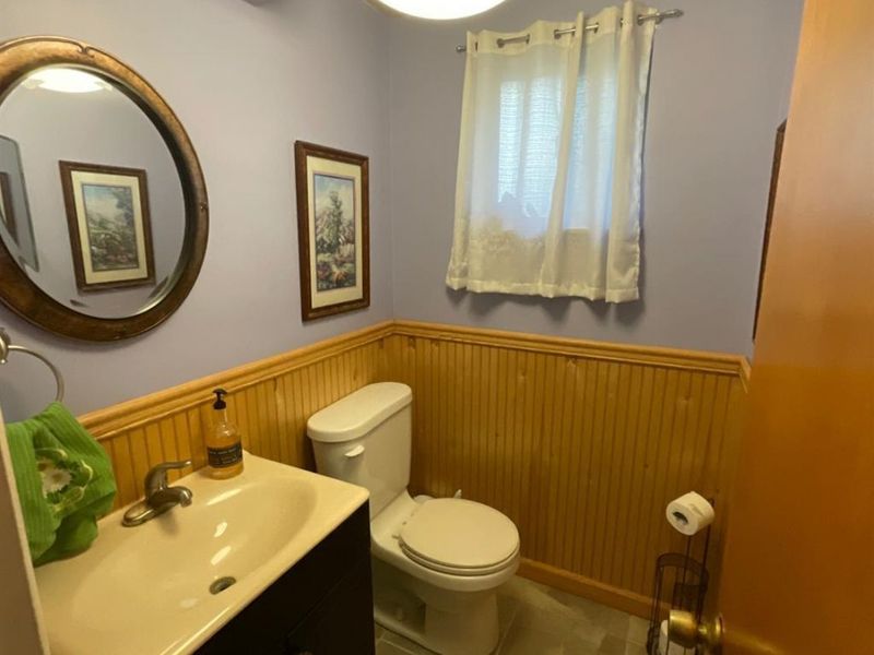 209 Parkview Drive, Walbridge, OH 43465 Photo 13