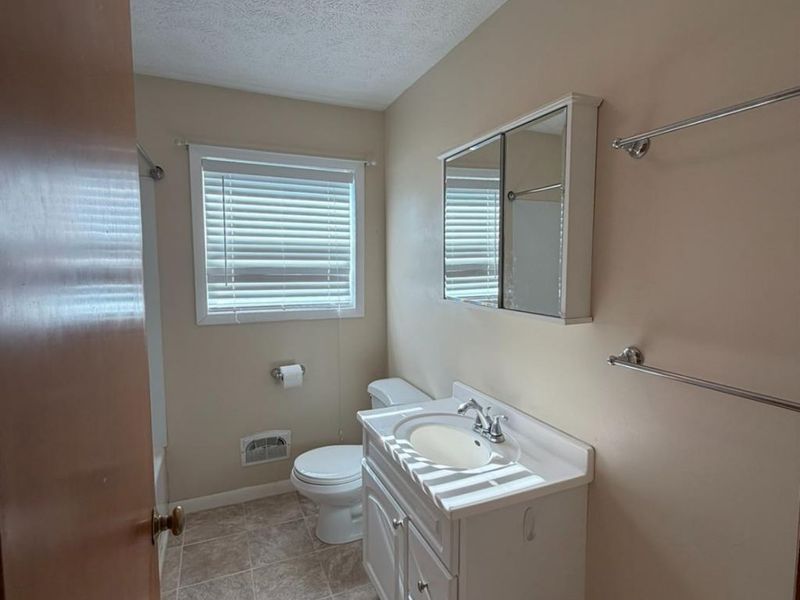 527 Washington Avenue, Huron, OH 44839 Photo 18