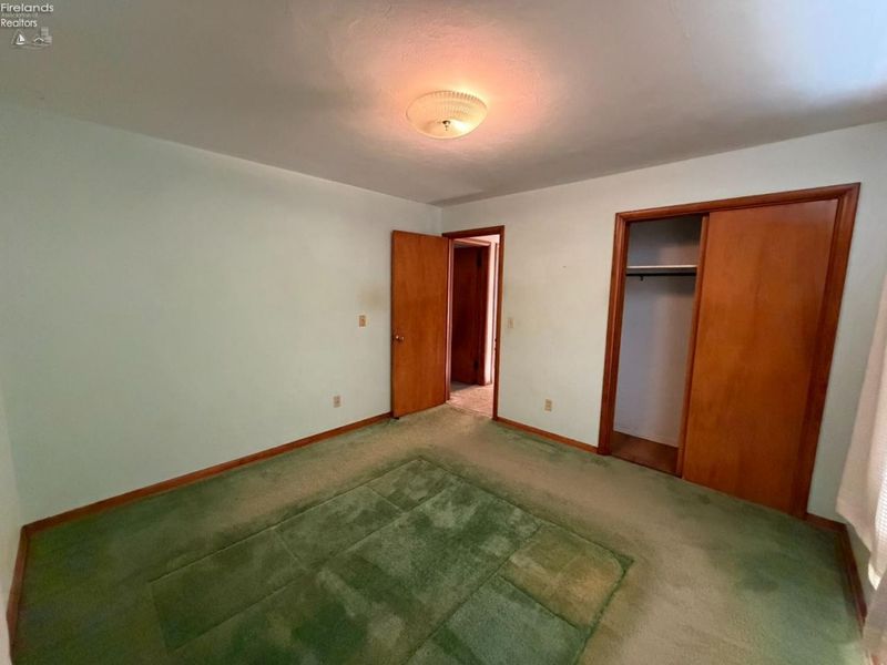 527 Washington Avenue, Huron, OH 44839 Photo 6