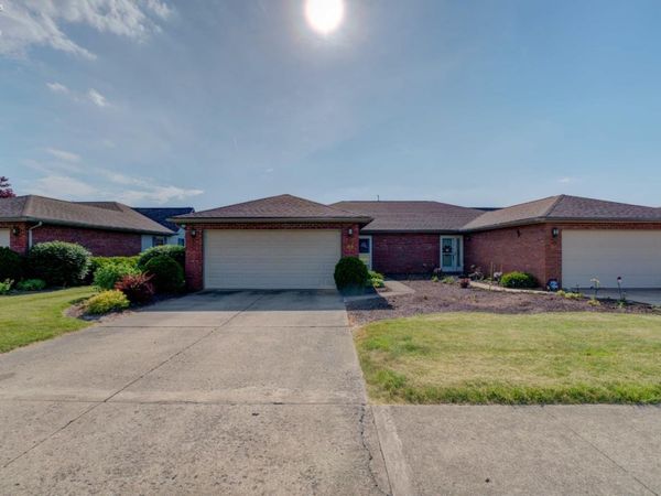 212 Crestwood, Willard, OH 44890