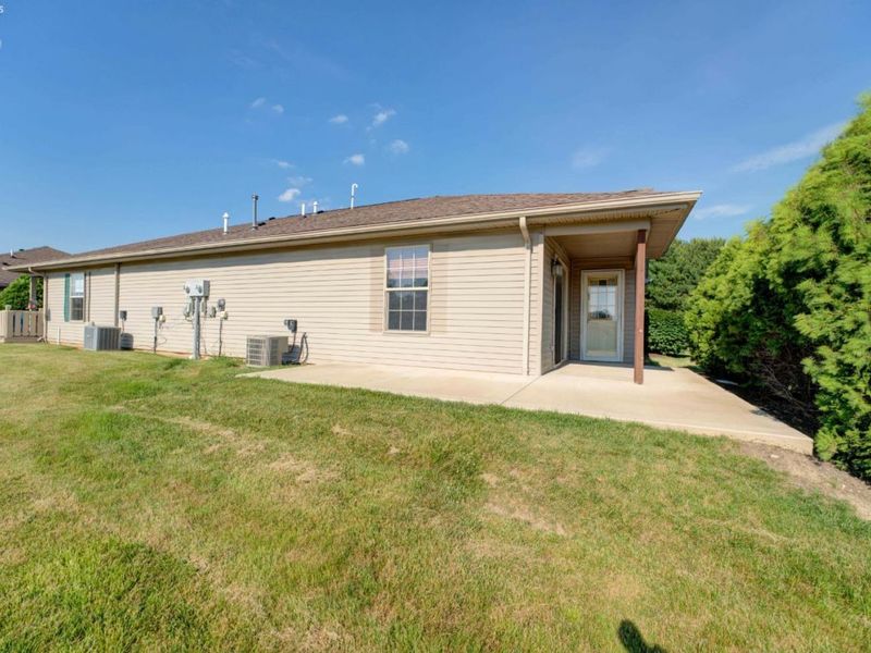 212 Crestwood, Willard, OH 44890 Photo 25