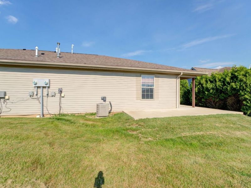 212 Crestwood, Willard, OH 44890 Photo 28