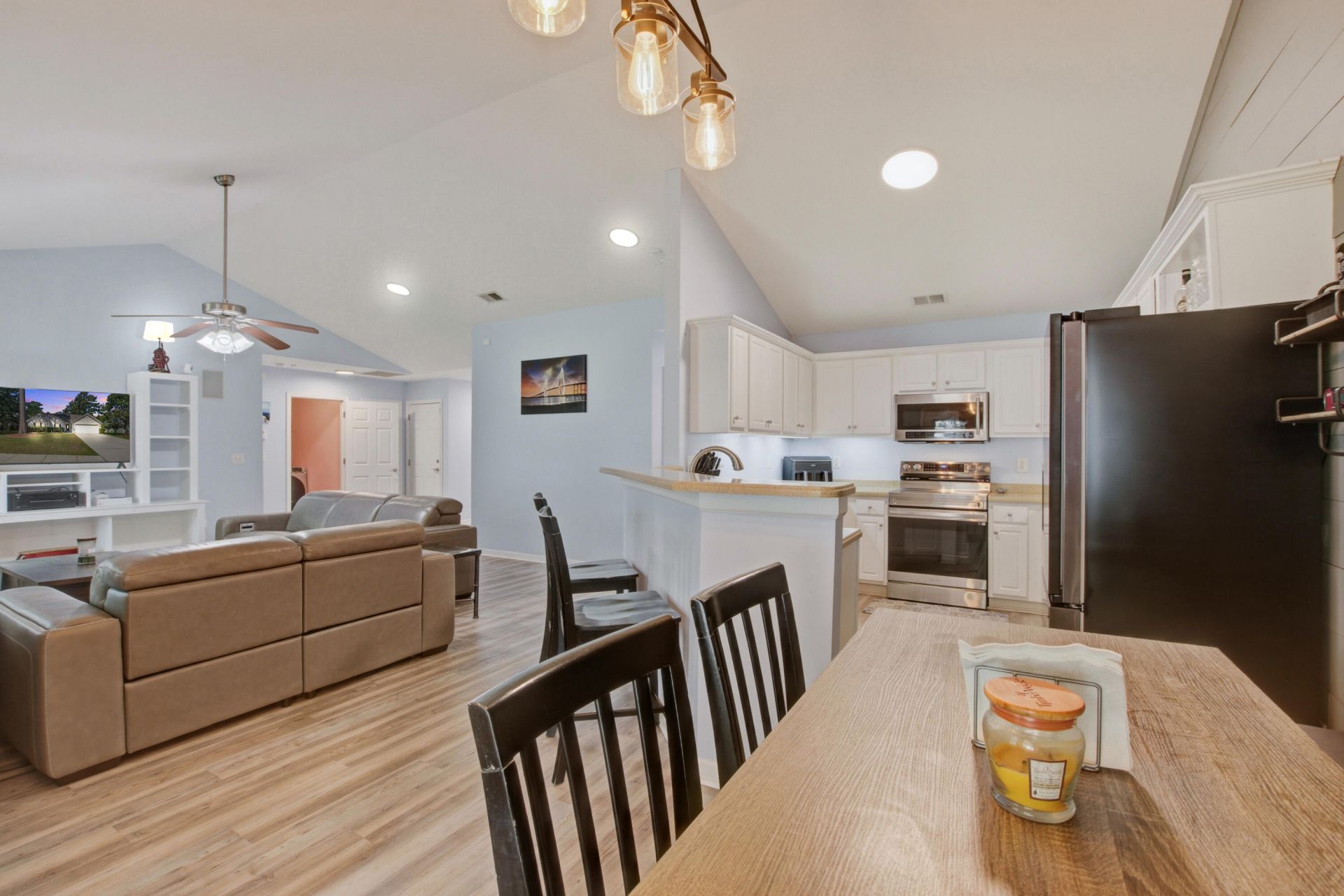 415 Black Horse Road Photo 11