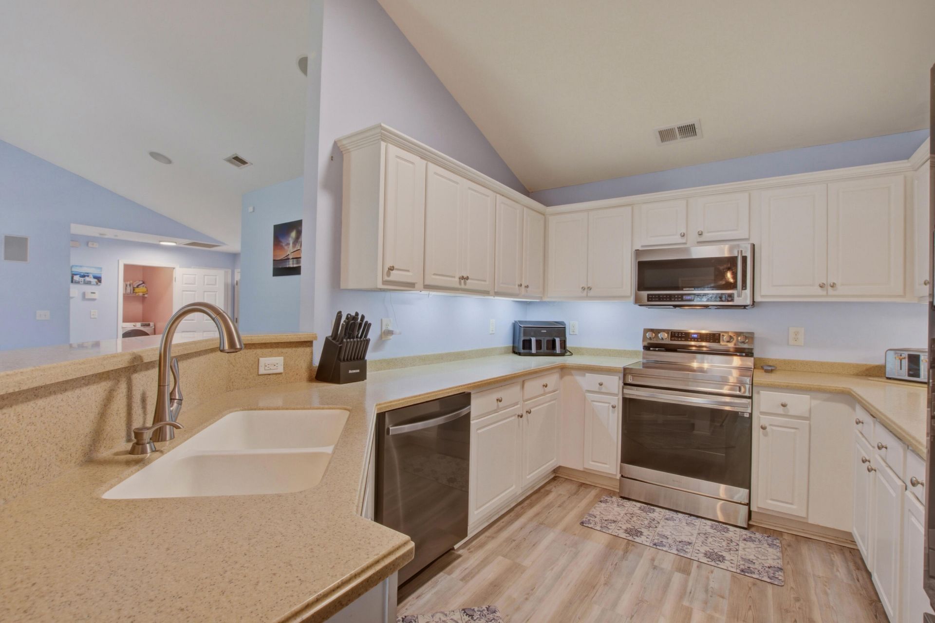 415 Black Horse Road Photo 12
