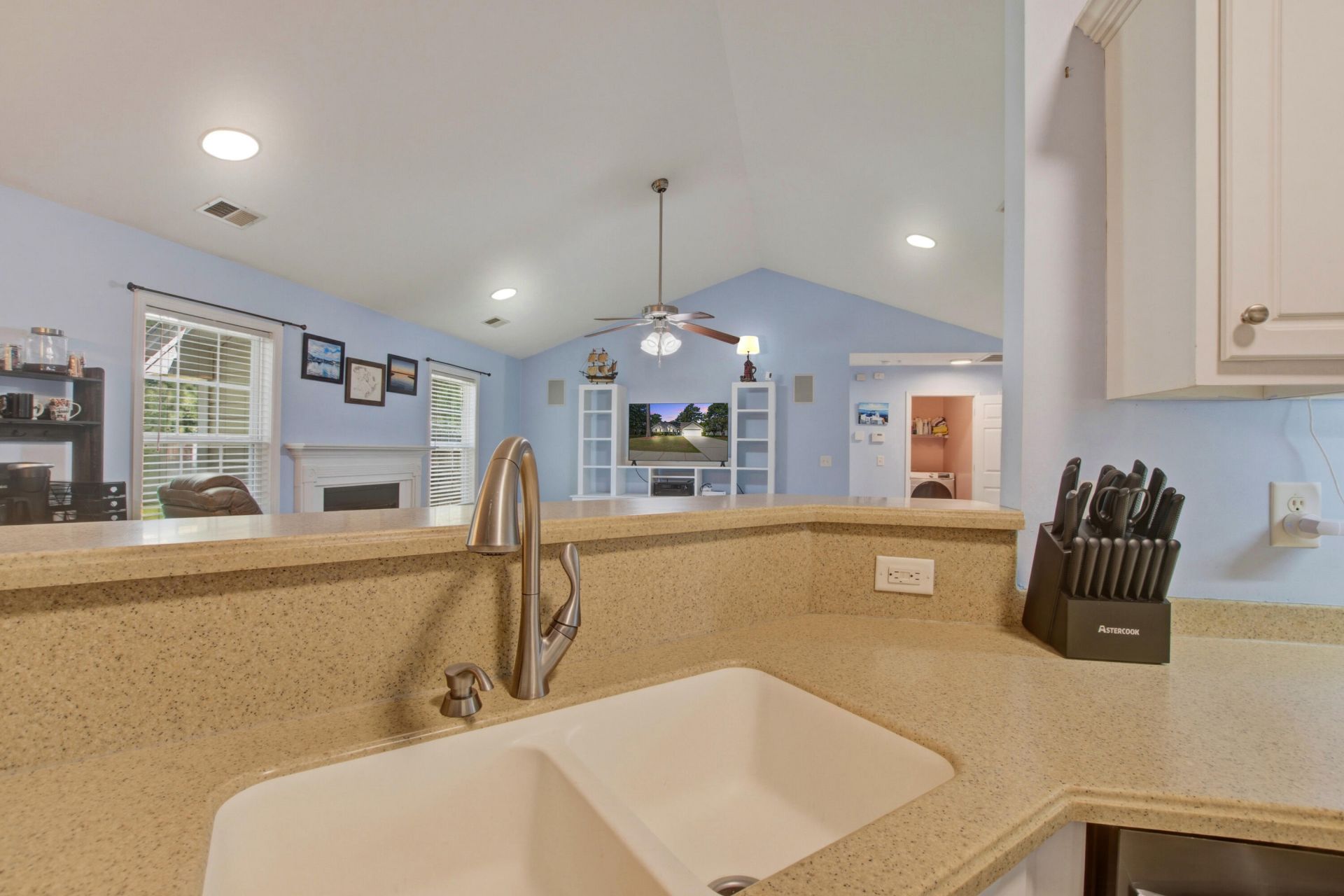 415 Black Horse Road Photo 13