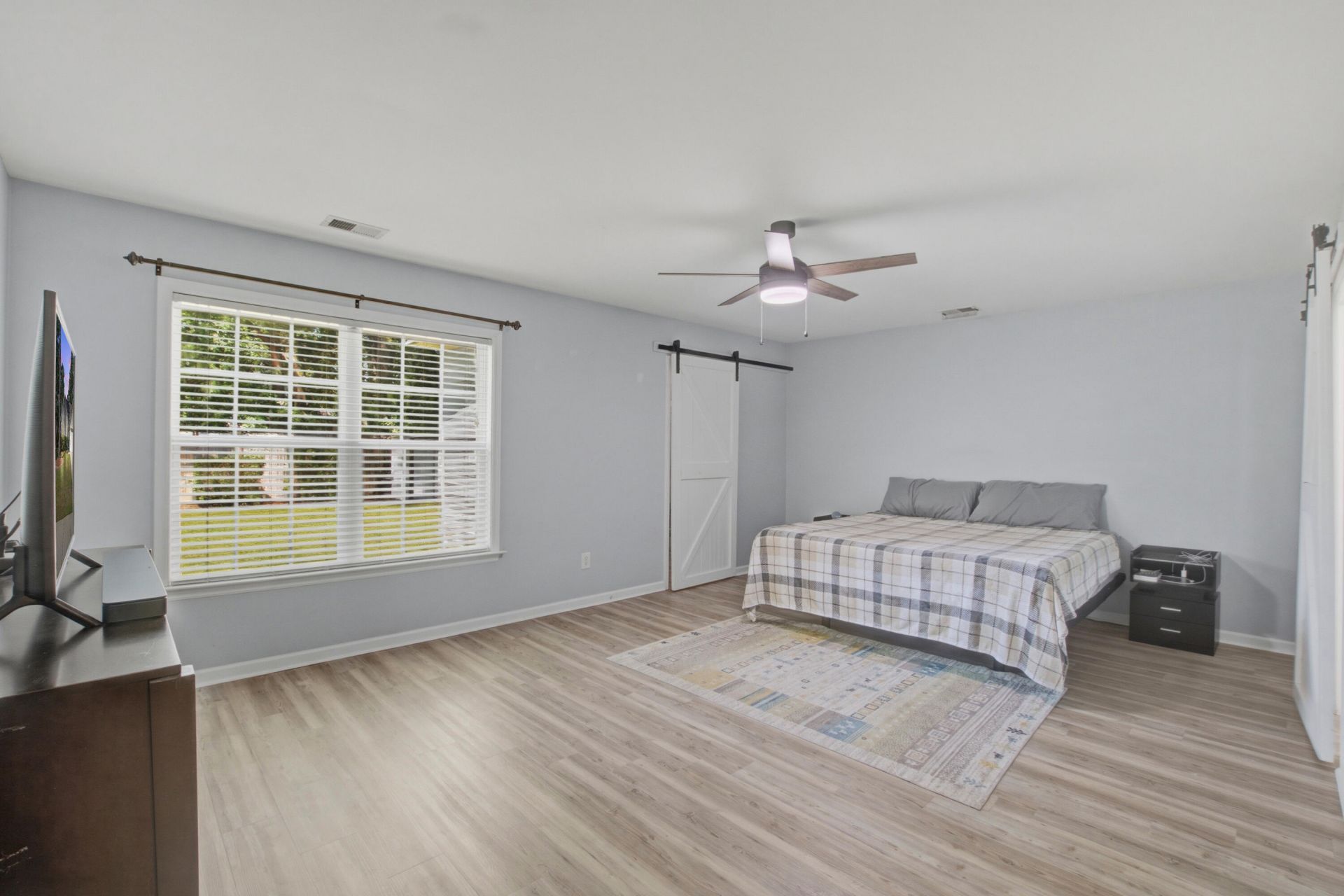 415 Black Horse Road Photo 23