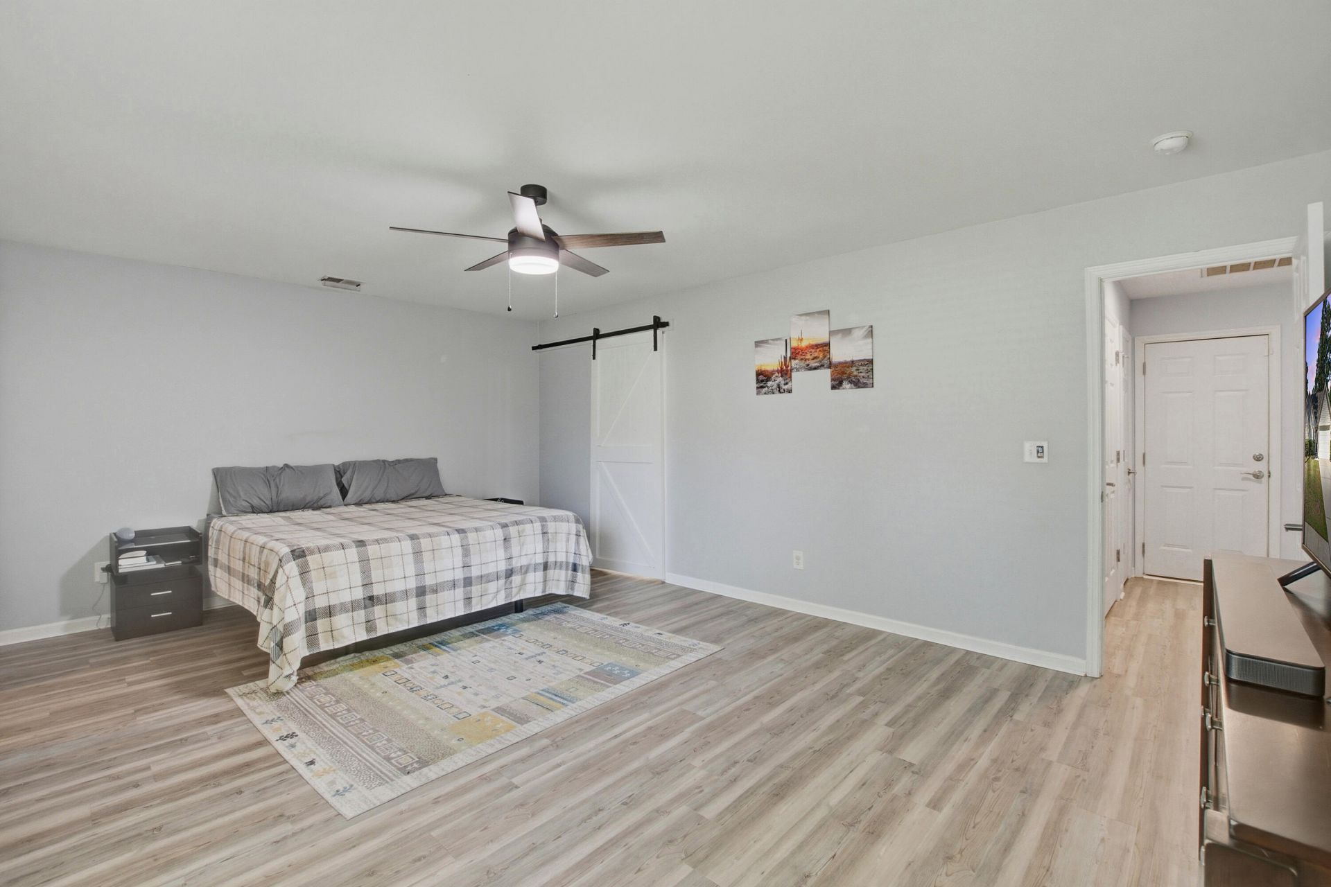 415 Black Horse Road Photo 24
