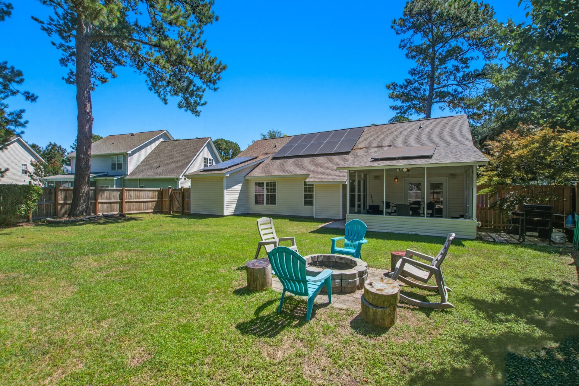 415 Black Horse Road Photo 32