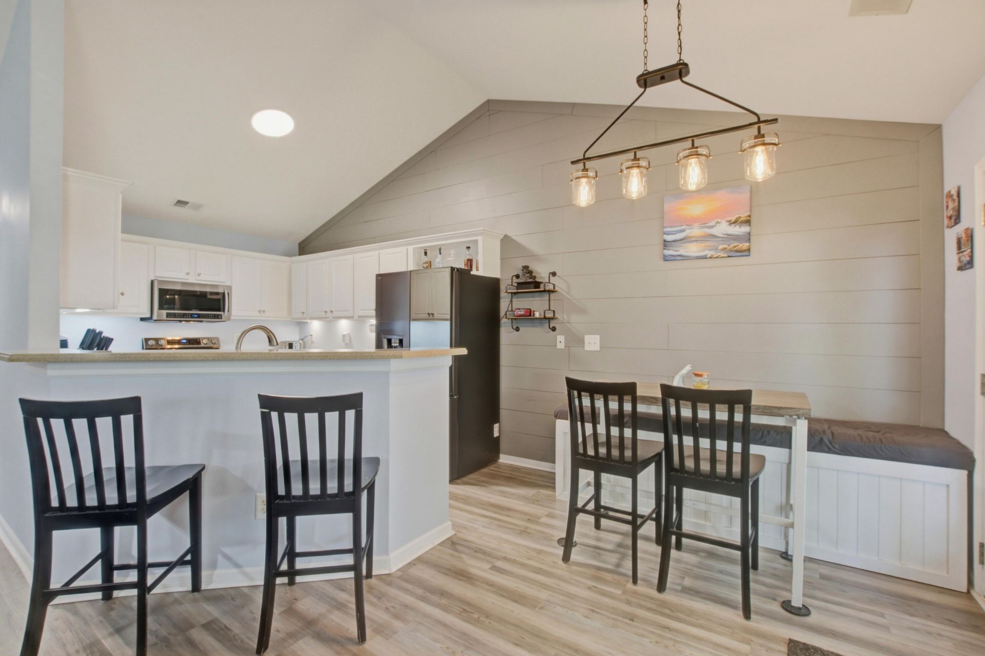 415 Black Horse Road Photo 9