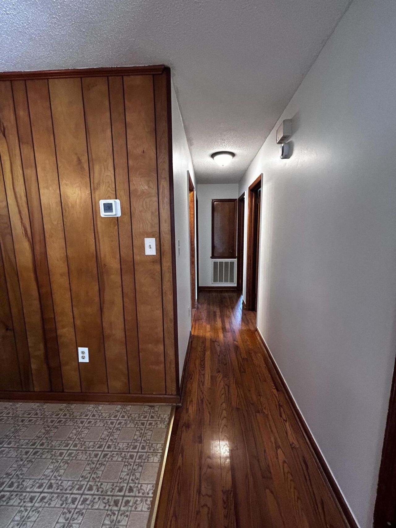 4722 Foxwood Drive Photo 4