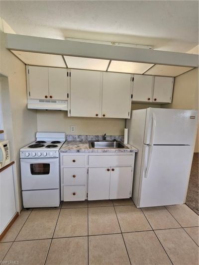 8101 Country Rd , Unit 201, Fort Myers, FL 33919 Photo
