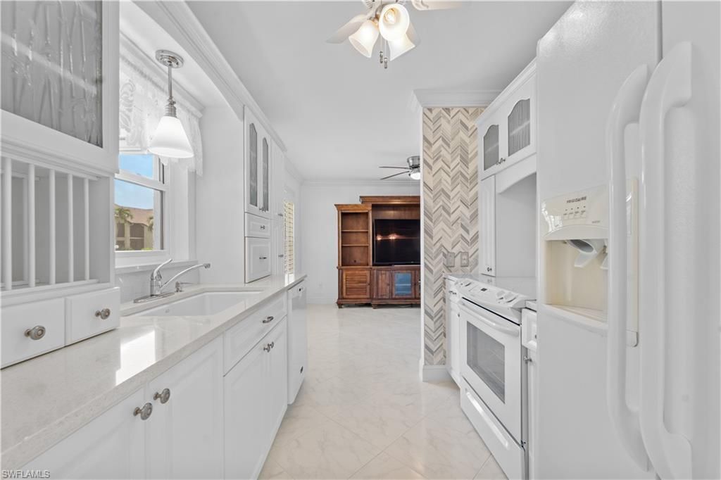 8382 Charter Club Cir , Unit 4, Fort Myers, FL 33919 Photo