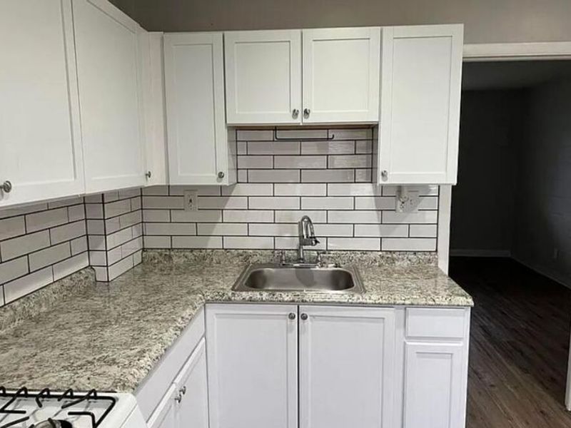 317 Clarendon Avenue, Columbus, OH 43223 Photo 3