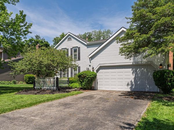488 Green Meadows Drive W, Powell, OH 43065