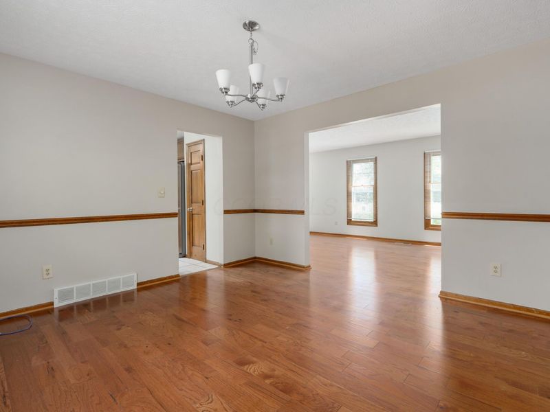 488 Green Meadows Drive W, Powell, OH 43065 Photo 10