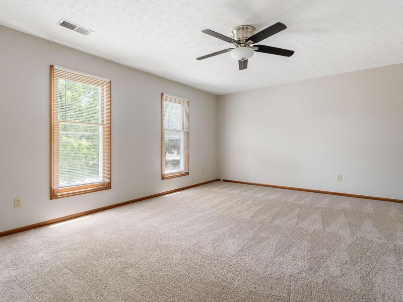 488 Green Meadows Drive W, Powell, OH 43065 Photo 23