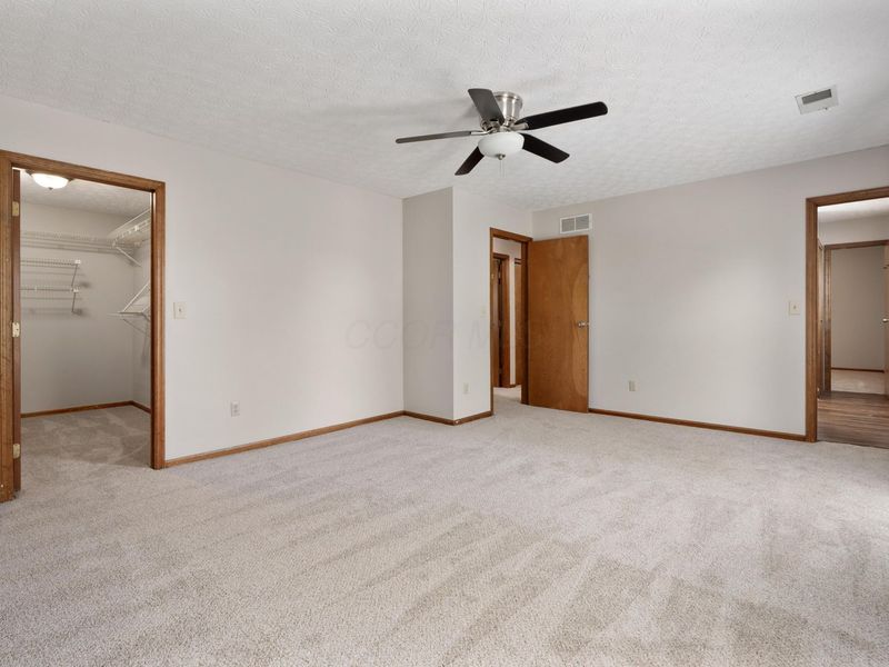 488 Green Meadows Drive W, Powell, OH 43065 Photo 24