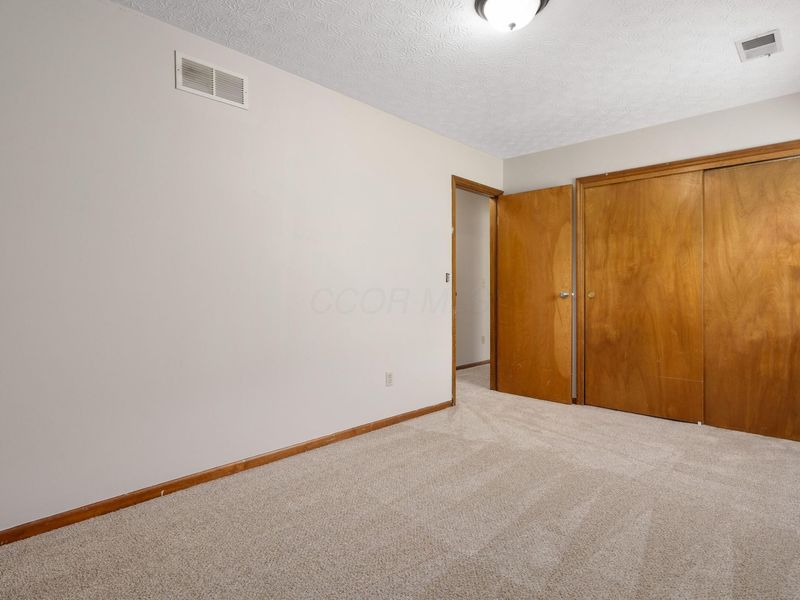 488 Green Meadows Drive W, Powell, OH 43065 Photo 31