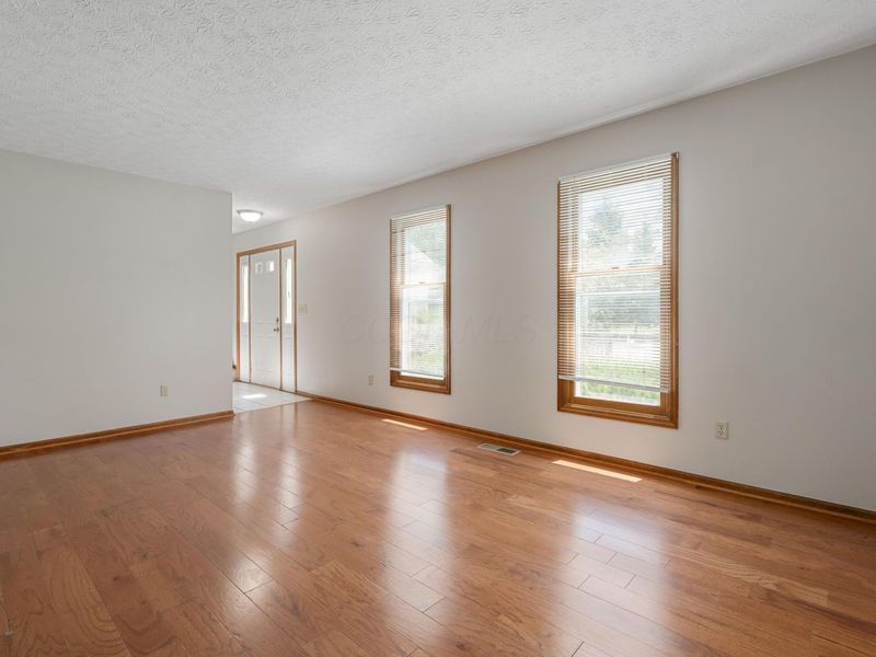 488 Green Meadows Drive W, Powell, OH 43065 Photo 7