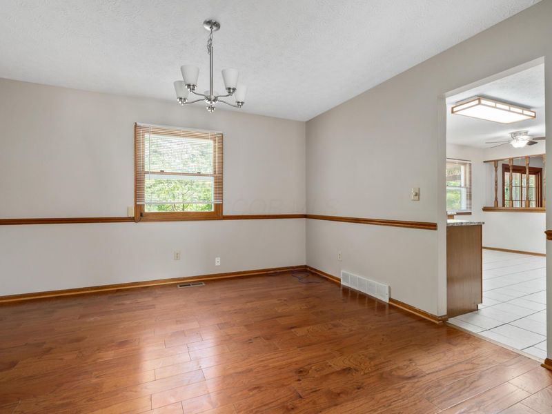 488 Green Meadows Drive W, Powell, OH 43065 Photo 9