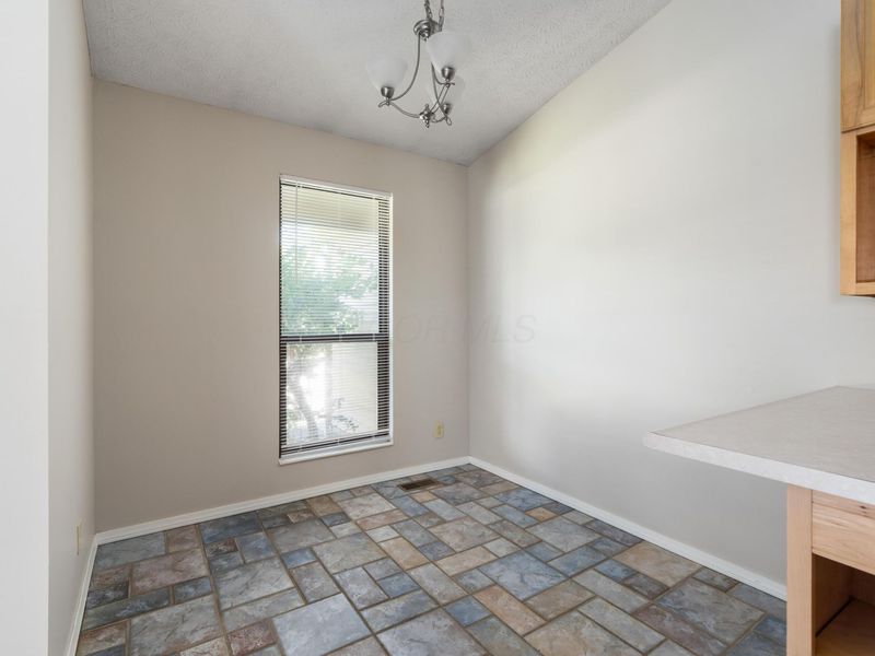 1953 Starbridge Court , Columbus, OH 43235 Photo 15