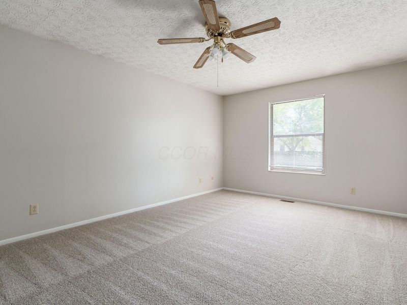1953 Starbridge Court , Columbus, OH 43235 Photo 20