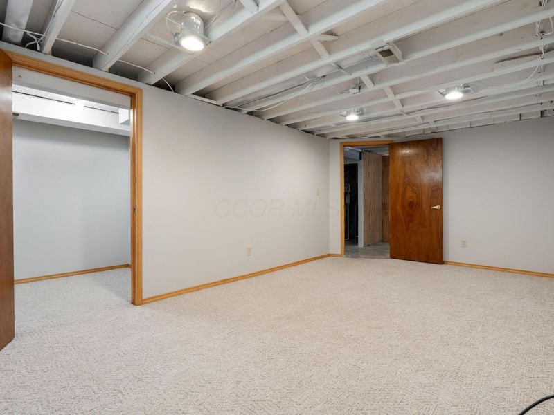 1953 Starbridge Court , Columbus, OH 43235 Photo 26