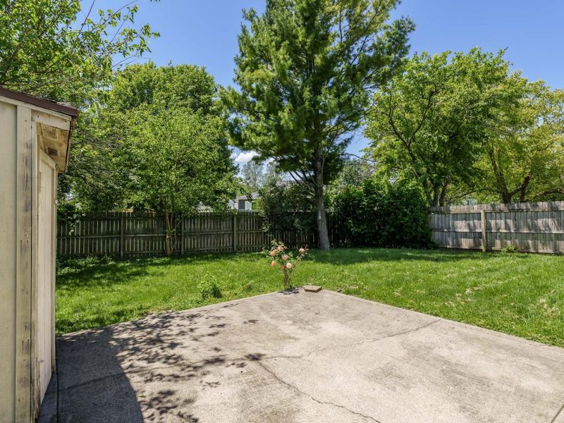 1953 Starbridge Court , Columbus, OH 43235 Photo 31