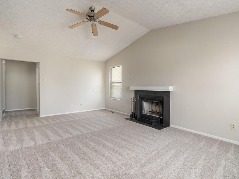 1953 Starbridge Court , Columbus, OH 43235 Photo 7