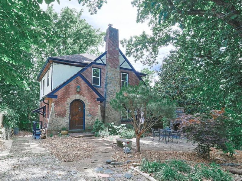 1649 Robinson Circle, Cincinnati, OH 45223 Photo 1