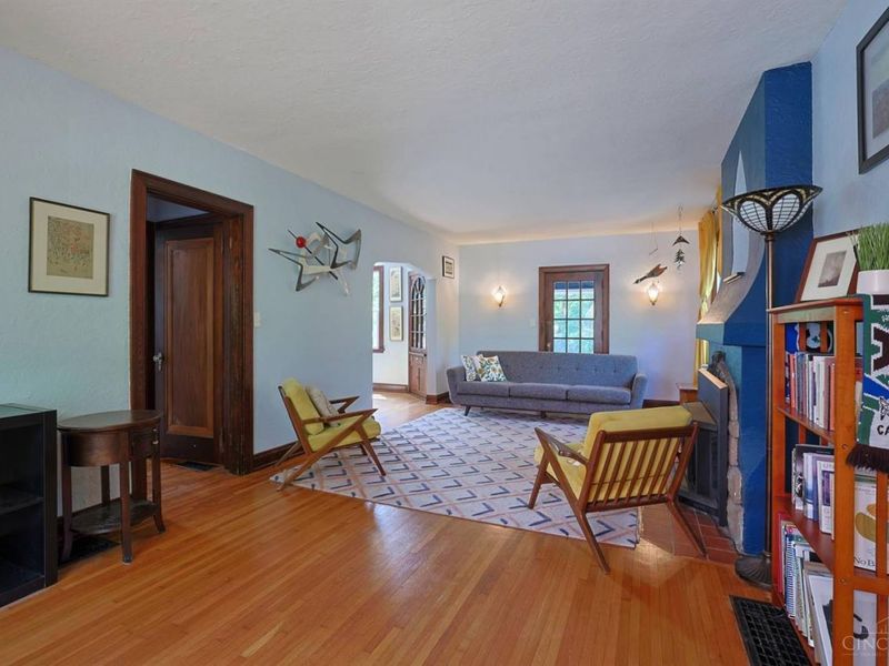 1649 Robinson Circle, Cincinnati, OH 45223 Photo 7