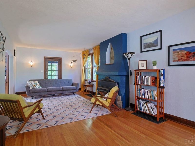 1649 Robinson Circle, Cincinnati, OH 45223 Photo 8