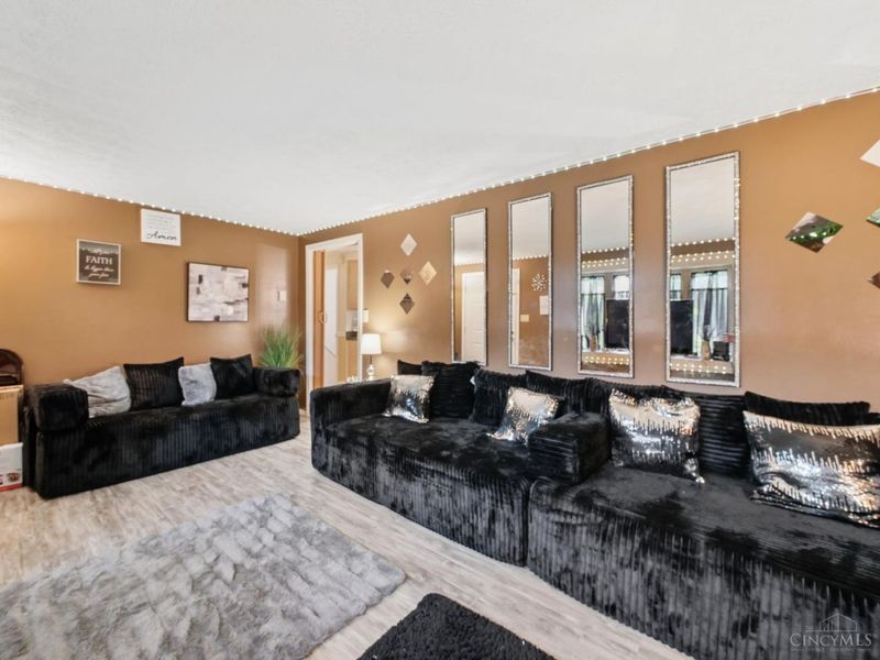 3254 Banning Road, Colerain Township, OH 45239 Photo 6