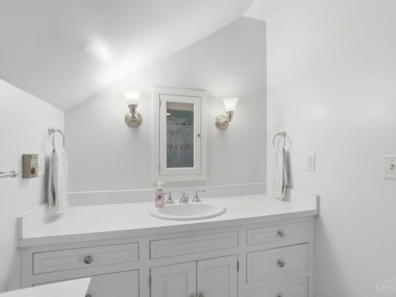 3892 Clifton Avenue, Cincinnati, OH 45220 Photo 75