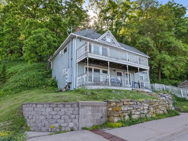 108 S Hill STREET, Fountain City, WI 54629
