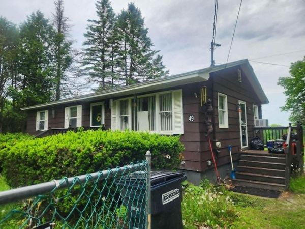 49 Annis Road , Hermon, ME 04401
