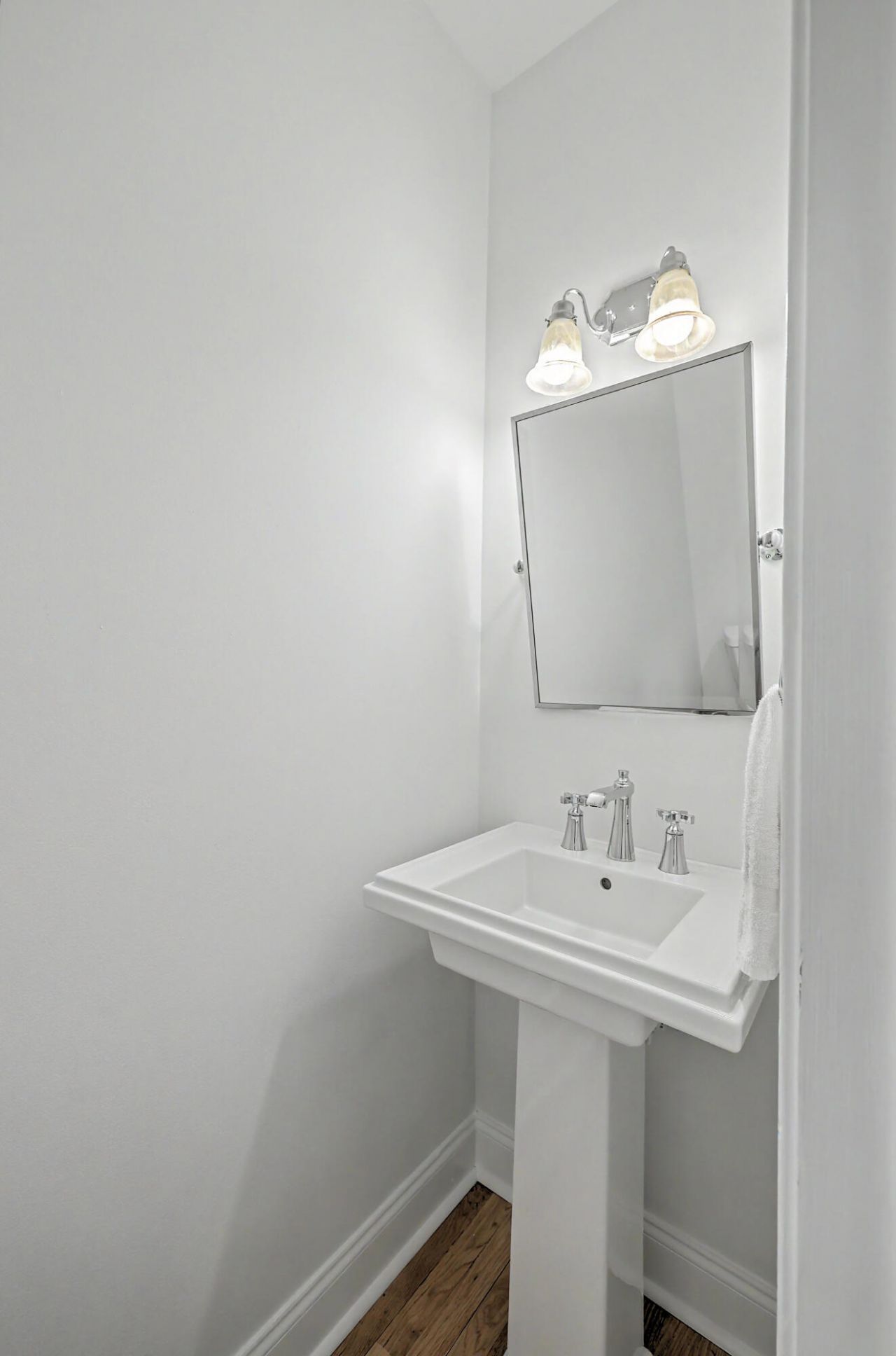 1503 Congressional Boulevard Photo 13